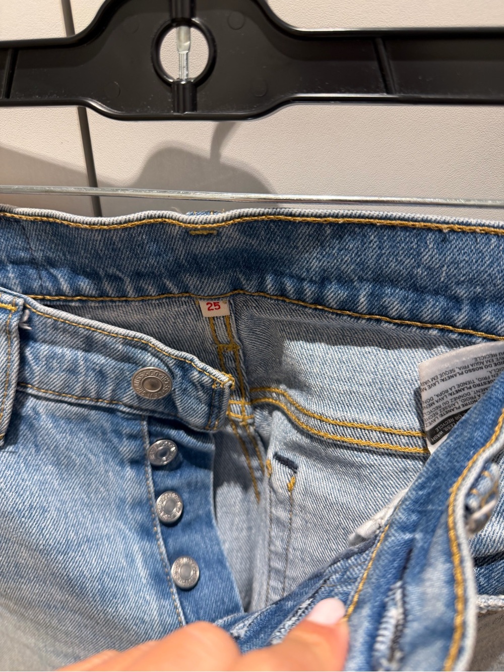 LEVI Light Blue Women’s Denim Jeans - Size 25